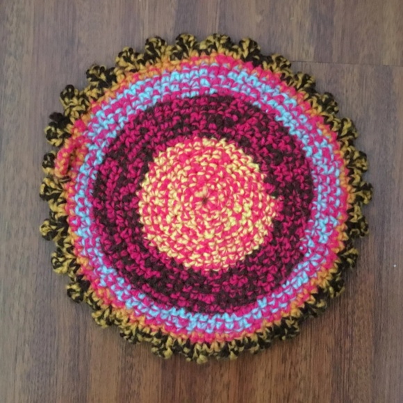 BUNDLE: Crocheted Yarn Circular Multicolored Crocheted Placemats - Picture 4 of 5